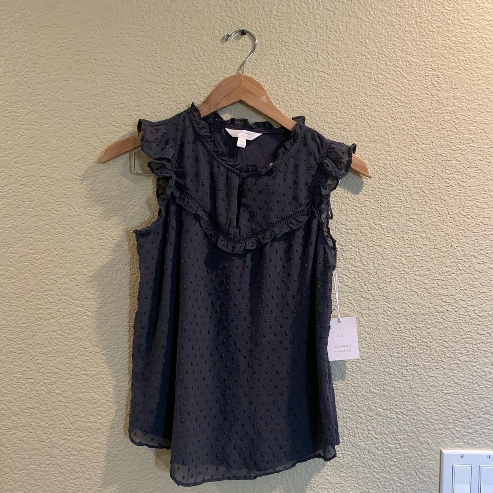 Women's Ruffled Sleeveless Top